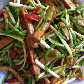 香辣香干炒韭黄