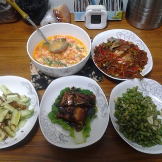 晚餐四菜一汤
