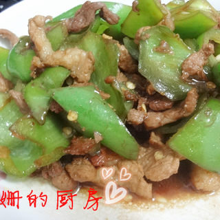 尖椒炒肉