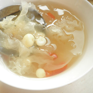 鸡头米银耳汤