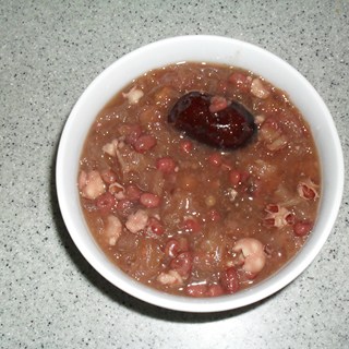 红豆银耳羹