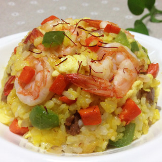 藏红花虾仁炒饭