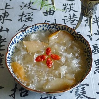 雪梨银耳羹