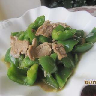 肉片炒青椒
