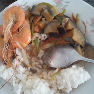 茄汁双菇盖浇饭