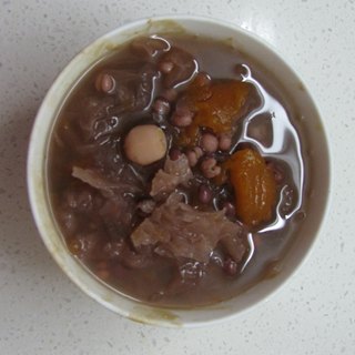 银耳红豆薏米羹