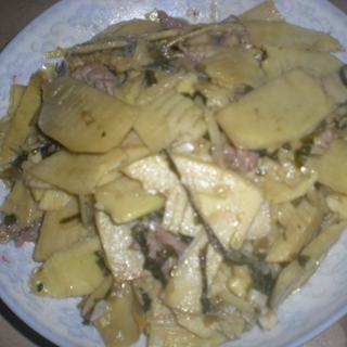 酸菜冬笋炒肉片