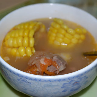 排骨玉米红枣汤