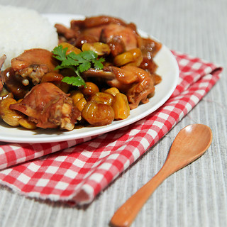 板栗鸡肉饭