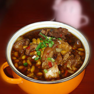 猪脚炖黄豆