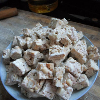 手工花生牛轧糖