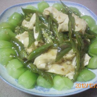 农家尖椒炒豆干