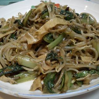 绿豆芽油麦菜炒豆皮