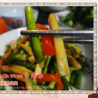 蒜苗双椒蚝油杏鲍菇