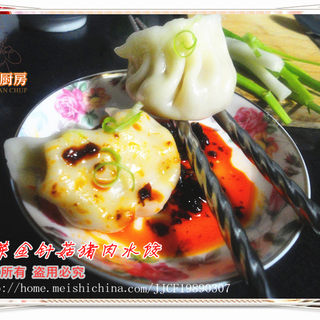 白菜金针菇猪肉水饺