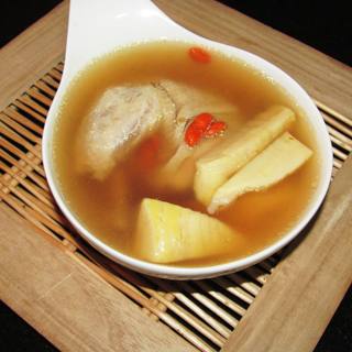 冬笋鸡汤