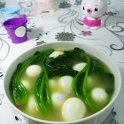 上汤鹌鹑蛋菠菜