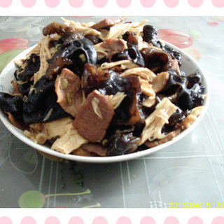 木耳肉片烧腐竹