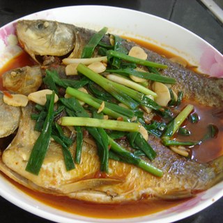 红烧鲫鱼