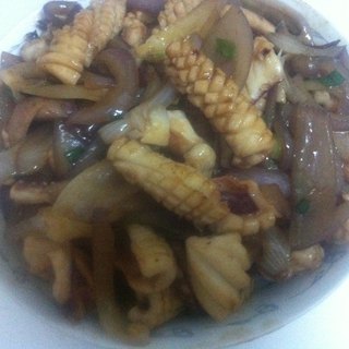洋葱爆鱿鱼