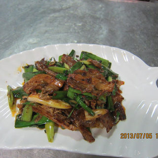 秘制腌菜回锅肉