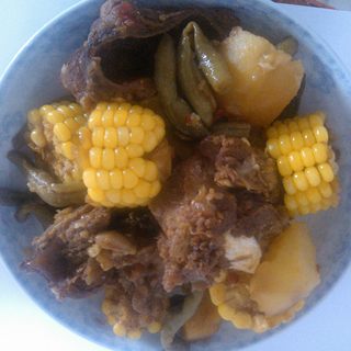 土豆豆角玉米炖脊骨