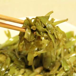 炒酸辣空心菜梗