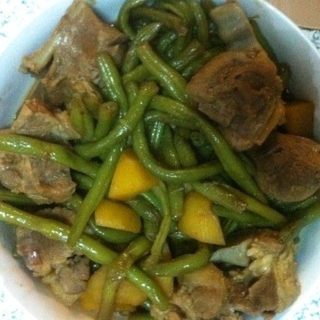 脊骨酱焖豆角