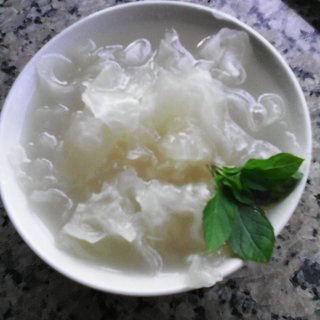 米味香汁银耳羹
