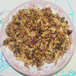 萝卜干炒香菇末