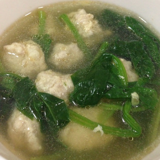 菠菜丸子汤