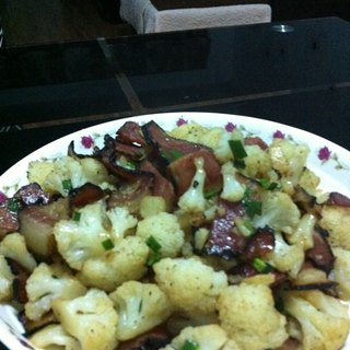烟熏腊肉炒花菜