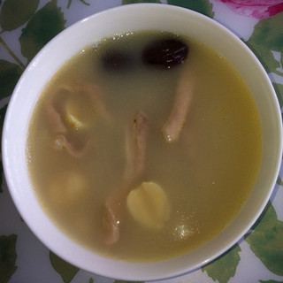 莲子薏米猪肚汤