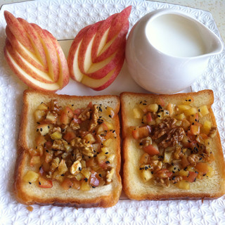 苹果核桃吐司