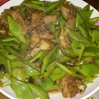 刀豆炒鸡块