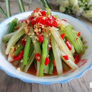 柠檬剁椒拌西芹