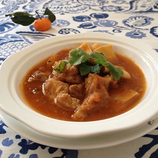 西红柿汁干豆腐炖牛腩