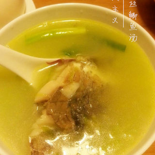 萝卜丝鲫鱼汤