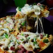 白玉菇牛肉披萨