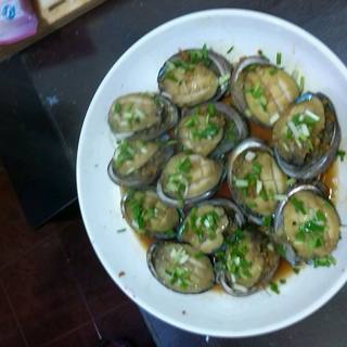 蒜蓉粉丝蒸鲍鱼