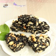 甜甜蜜蜜芝麻花生糖