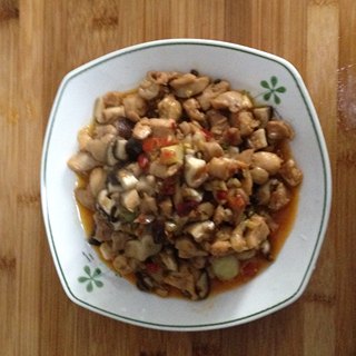 香菇滑鸡丁