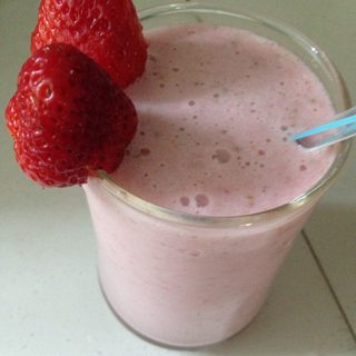 草莓奶昔