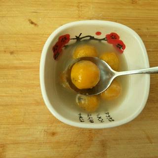 南瓜黑芝麻汤圆