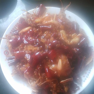 麻辣吮指皮皮虾