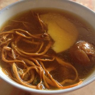 蜜枣虫草花乌鸡汤