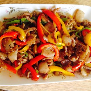 红黄青椒肉丝