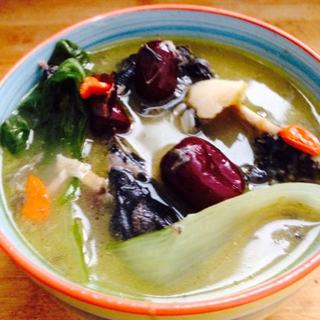 山药红枣乌鸡汤