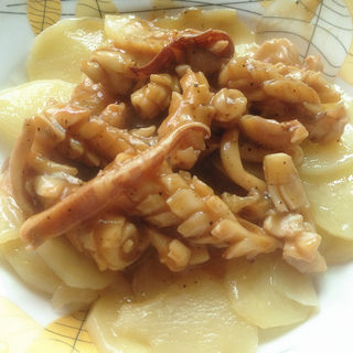 黑椒酱鱿鱼炒土豆