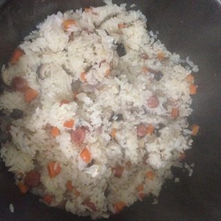 电饭锅蘑菇焖饭